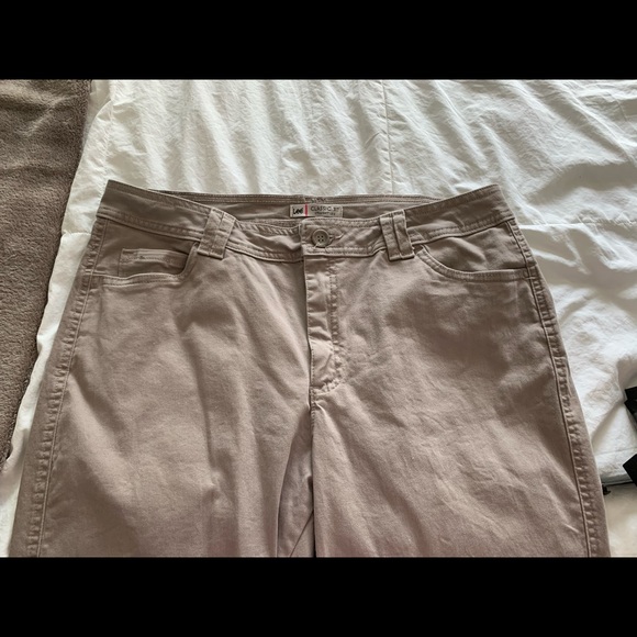 Lee Classic Fit Straight Leg Women’s Khaki Pants - Picture 5 of 7